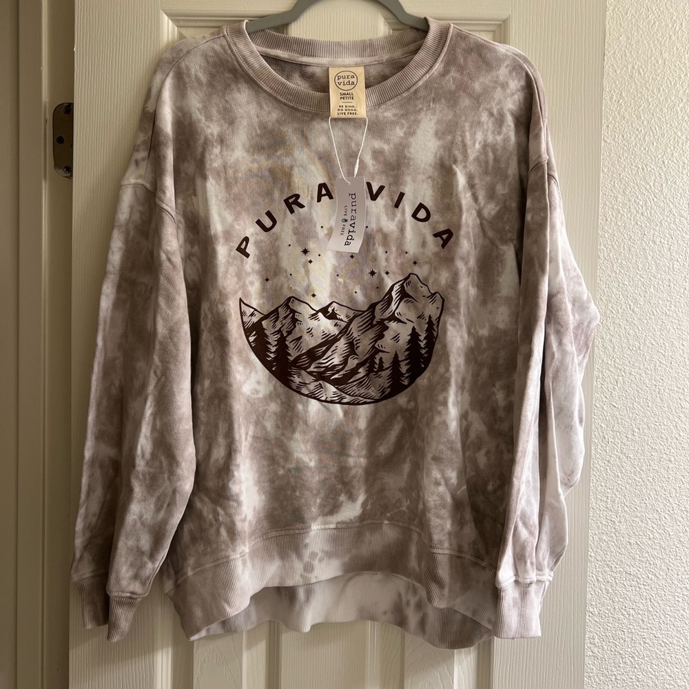 NWT Pura Vida Crew Sweatshirt